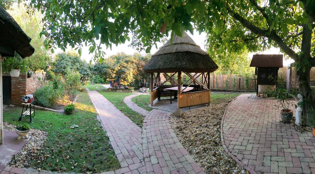 Natura Vendeghaz Pazmand Экстерьер фото